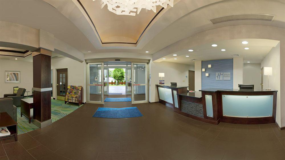 Holiday Inn Express And Suites Stroudsburg-Poconos By Ihg Exterior foto