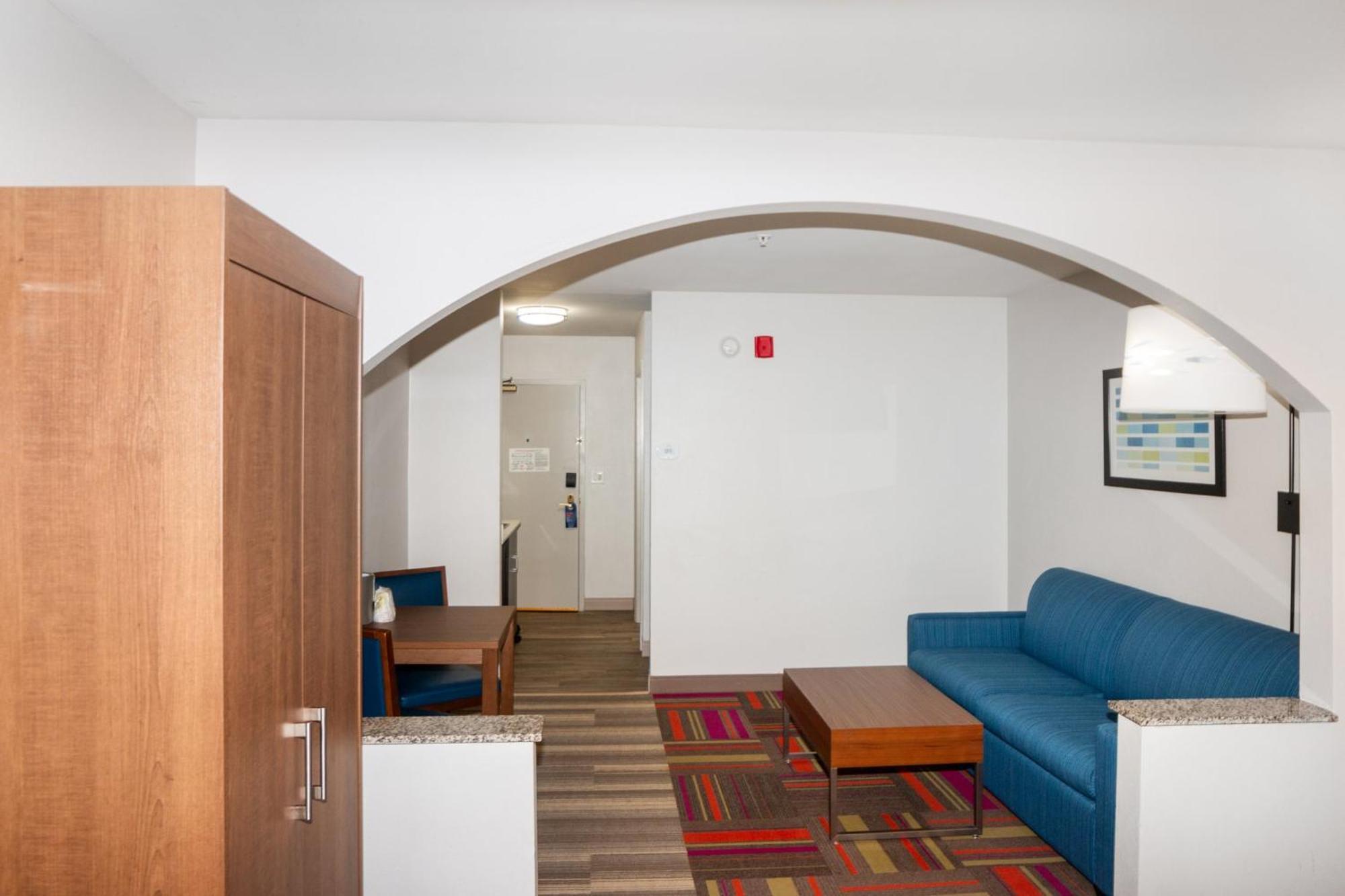Holiday Inn Express And Suites Stroudsburg-Poconos By Ihg Exterior foto